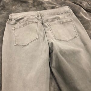 Maurices gray pants/ jeggings in a large long